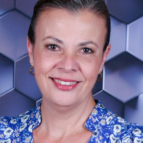 Dra. Edna Verónica Rish Santos